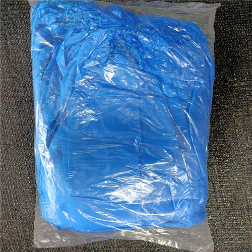 一次性PE袖套 透明塑料薄膜的食品级防油防水烫印膜功能解析